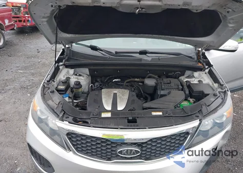 2011 Kia Sorento Lx V6 z USA, uszkodzony, nr VIN 5XYKTDA22BG061127